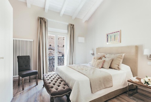 Opera Residence image 24