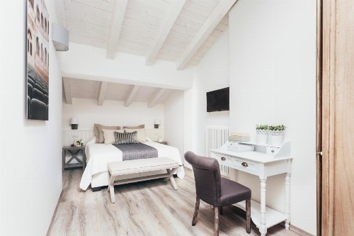 Opera Residence image 29