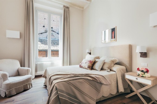 Opera Residence image 35
