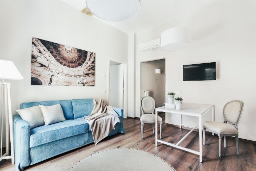 Opera Residence image 6